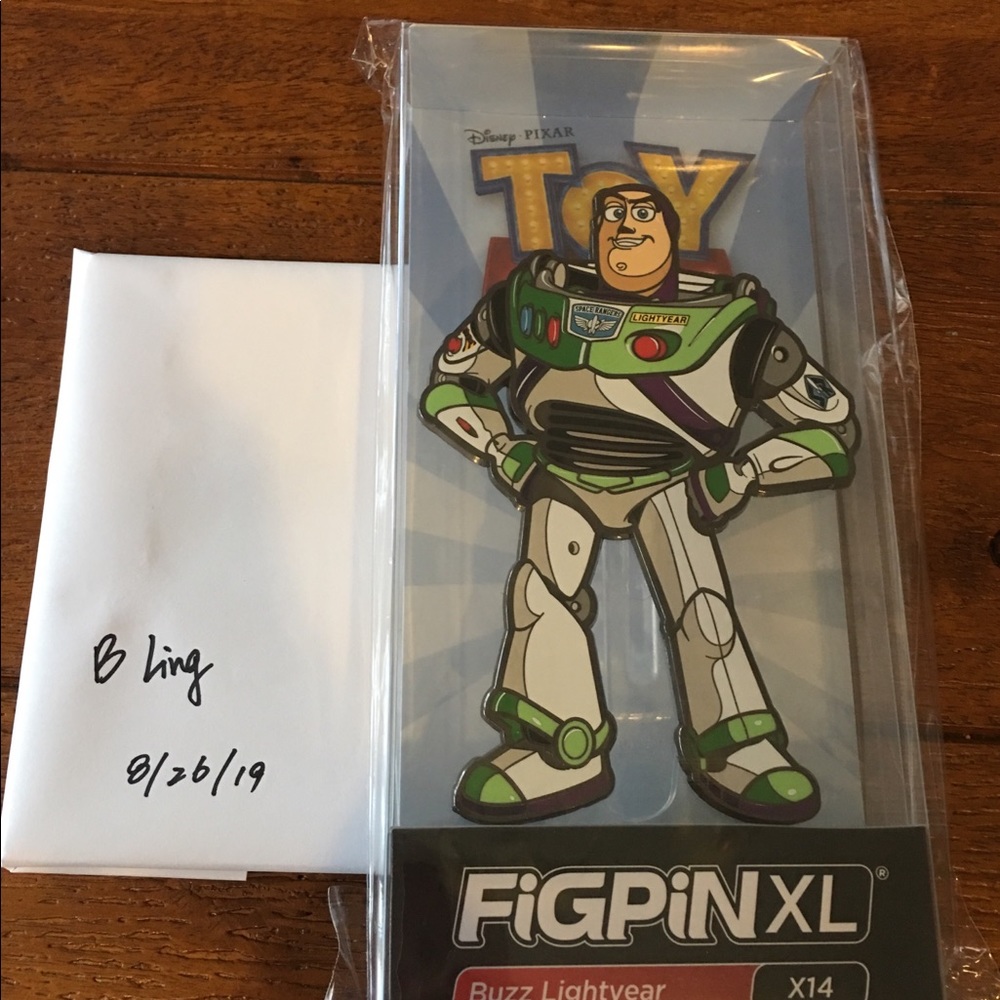 XL Buzz